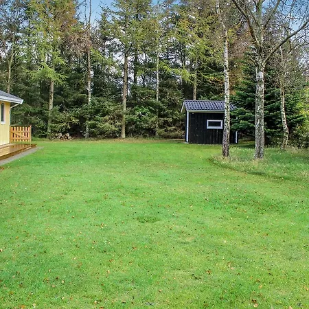 Three-bedroom Holiday In * Hals